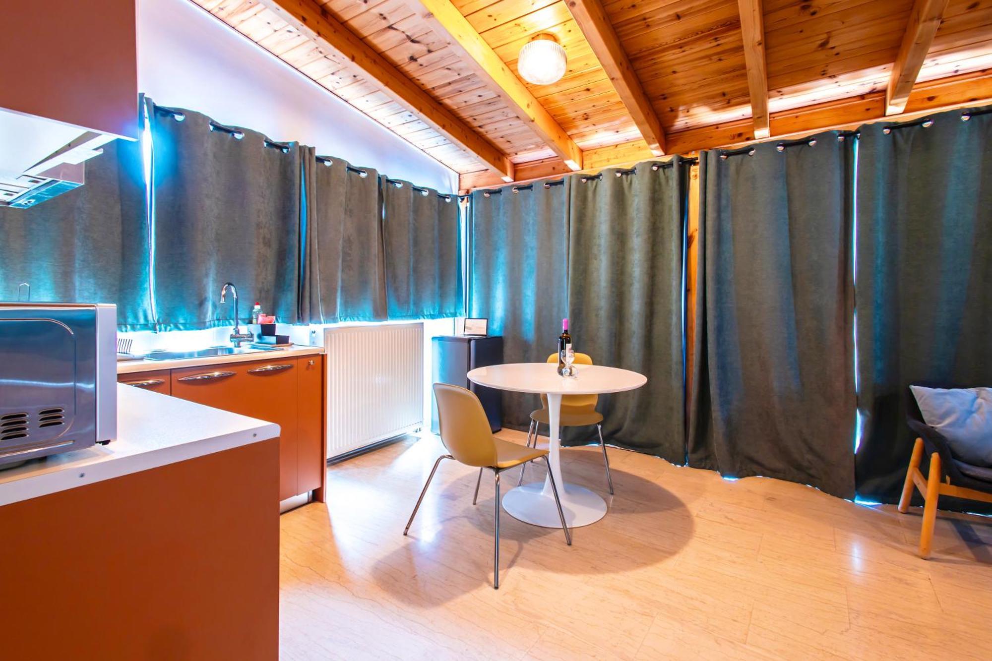 Lis153 By Smart Cozy Suites - Top Floors With Amazing City View - Available 24Hr Athena Bagian luar foto