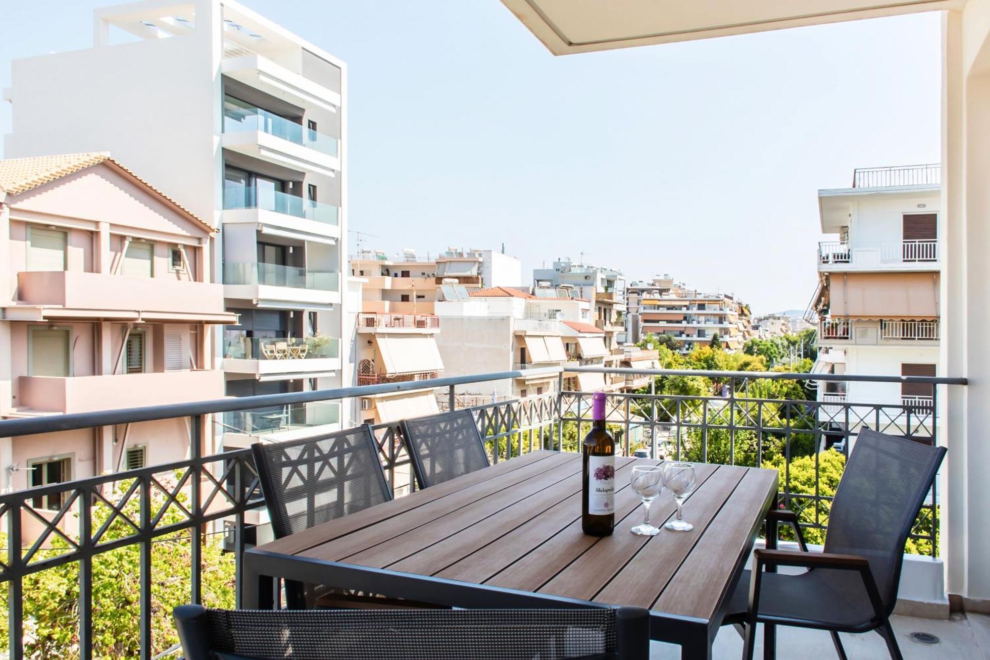 Lis153 By Smart Cozy Suites - Top Floors With Amazing City View - Available 24Hr Athena Bagian luar foto