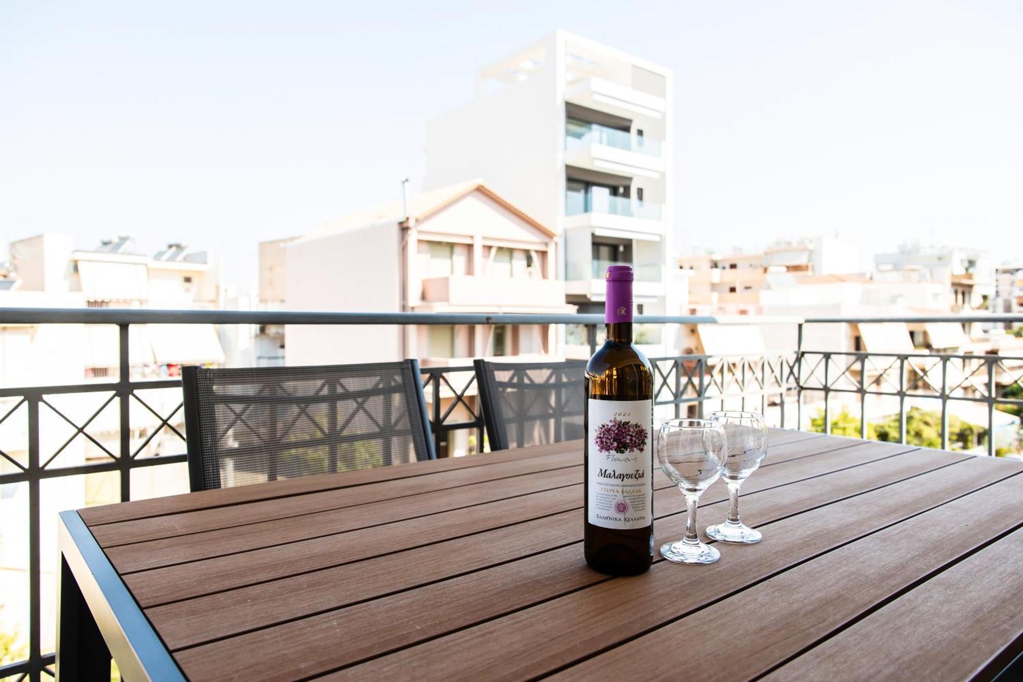 Lis153 By Smart Cozy Suites - Top Floors With Amazing City View - Available 24Hr Athena Bagian luar foto